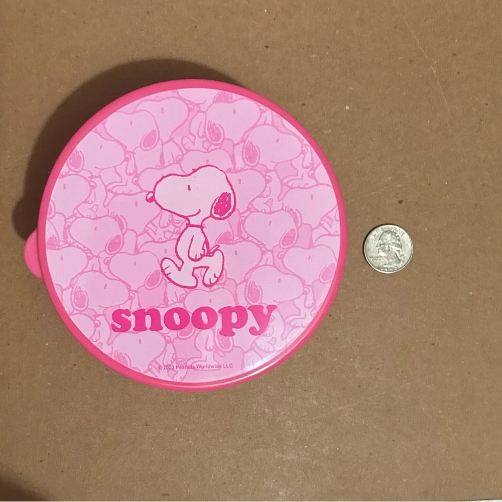 Snoopy Containers - Picture 1 of 4